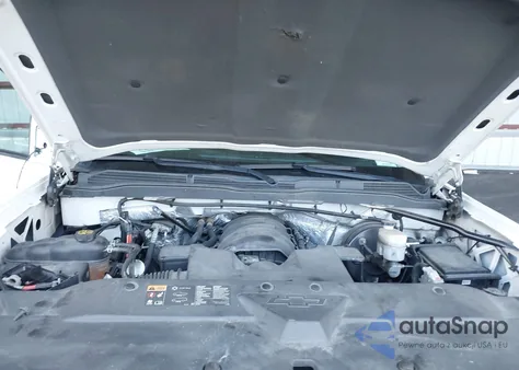 2015 Chevrolet Silverado 1500 1Lt из США, поврежденный, VIN 3GCUKREC9FG118717